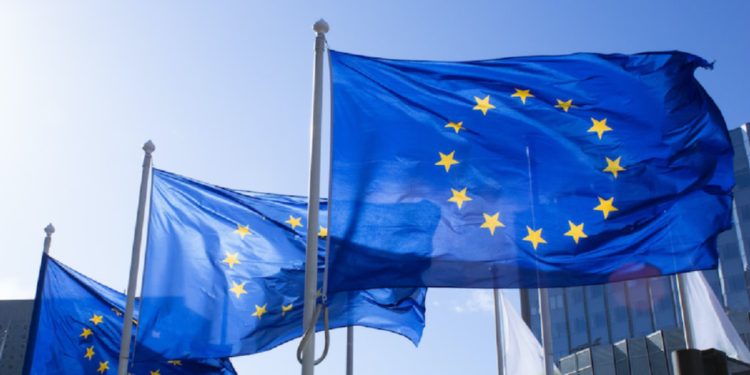 EU opens 2023 applications for Erasmus scholarships for young graduates