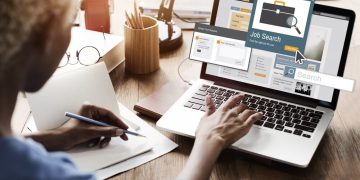 How to use Social media for job seeking