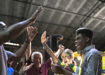 ATTRACT AND RETAIN HIGH-PERFORMING EMPLOYEES THIS YEAR