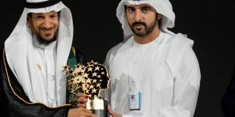 Breaking: Saudi teacher wins $1 million Global Teacher Prize at Dubai summit