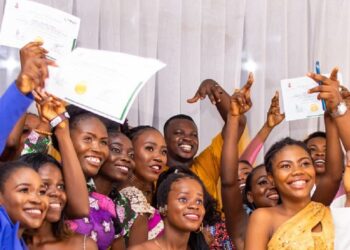 Thriving in student recruitment and empowerment: The role of tangible industry products in Higher Education