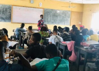 15 Ways Teachers Can Identify Slow Learners in Class