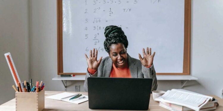 5 Online Teaching Tools You Should Start Using Today