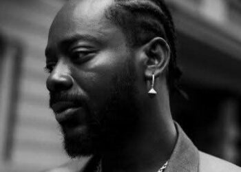 Pictorial: Adekunle Gold Surprises First Class and Distinction with N250k Each