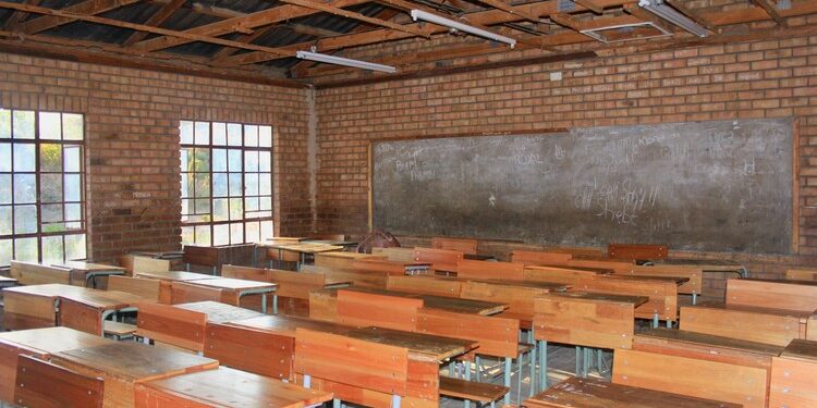 South Africa: Elim High’s Overcrowded, Crumbling Classrooms Still Await Relief