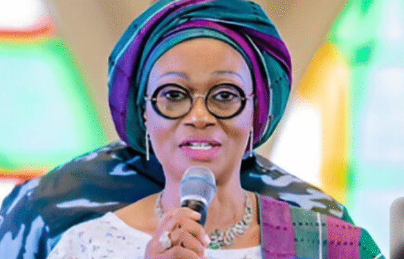 Students Hail ‘Life-Changing’ Support as First Lady Awards ₦47m Scholarships,Seeks protection for schools
