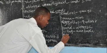 FG Pledges Better Welfare, Recognition for Teachers Ahead of World Teachers’ Day