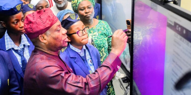 FG, UBEC Launch Digitalization of Public Schools Nationwide with Wowbii Interactive smart display panels