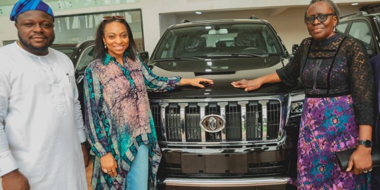 UNILAG Welcomes Minister Jumoke Oduwole in Landmark Homecoming, Showcases Locally Assembled Vehicle