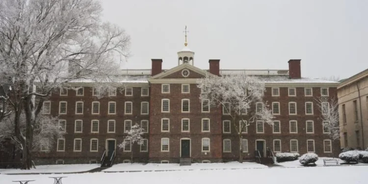 US Campus Shooting Suspect Found Dead After Days-Long Manhunt