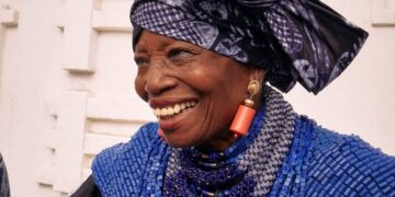 MEET THE ADIRE̩ TEXTILE DESIGNER-CHIEF (MRS) NIKE̩ OKUNDAYE