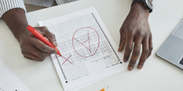 Why Good Grades Are No Longer Enough for Securing Internship Opportunities