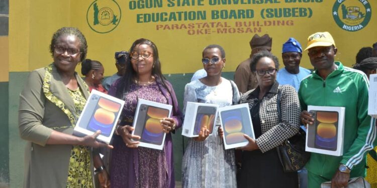 OGUN SUBEB DISTRIBUTES TABLETS TO 1,910 PUBLIC SCHOOLS