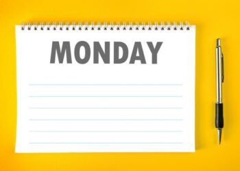 15 practical ways to stay organised on Monday