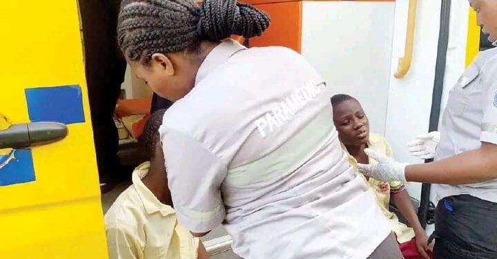 Tragedy Averted as Lagos Students, Teacher Escape Crash on Epe Road