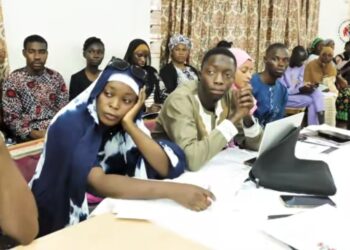 Gambia: 𝐒𝐜𝐡𝐨𝐨𝐥 𝐂𝐞𝐧𝐬𝐮𝐬 𝐃𝐚𝐭𝐚 𝐂𝐨𝐥𝐥𝐞𝐜𝐭𝐨𝐫𝐬 𝐖𝐚𝐫𝐧𝐞𝐝 𝐀𝐠𝐚𝐢𝐧𝐬𝐭 𝐃𝐚𝐭𝐚 𝐈𝐧𝐟𝐥𝐚𝐭𝐢𝐨𝐧 𝐚𝐬 𝐌𝐨𝐁𝐒𝐄 𝐄𝐦𝐛𝐫𝐚𝐜𝐞𝐬 𝐃𝐢𝐠𝐢𝐭𝐚𝐥 𝐃𝐚𝐭𝐚 𝐂𝐨𝐥𝐥𝐞𝐜𝐭𝐢𝐨𝐧