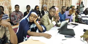 Gambia: 𝐒𝐜𝐡𝐨𝐨𝐥 𝐂𝐞𝐧𝐬𝐮𝐬 𝐃𝐚𝐭𝐚 𝐂𝐨𝐥𝐥𝐞𝐜𝐭𝐨𝐫𝐬 𝐖𝐚𝐫𝐧𝐞𝐝 𝐀𝐠𝐚𝐢𝐧𝐬𝐭 𝐃𝐚𝐭𝐚 𝐈𝐧𝐟𝐥𝐚𝐭𝐢𝐨𝐧 𝐚𝐬 𝐌𝐨𝐁𝐒𝐄 𝐄𝐦𝐛𝐫𝐚𝐜𝐞𝐬 𝐃𝐢𝐠𝐢𝐭𝐚𝐥 𝐃𝐚𝐭𝐚 𝐂𝐨𝐥𝐥𝐞𝐜𝐭𝐢𝐨𝐧