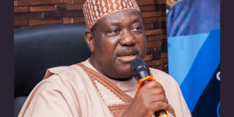 Just in: FG warns against school closures over insecurity