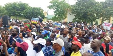 FCT Teachers Stall Promotional Test for 13,000 Workers