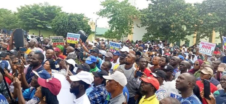 FCT Teachers Stall Promotional Test for 13,000 Workers