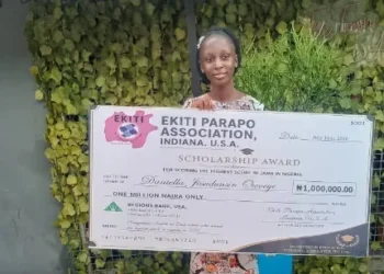 2026 UTME top scorer receives ₦1m scholarship