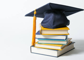 10 Ways to Position Yourself for Fully Funded Scholarships