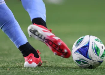 5 Things You’ll Notice About Students Who Love Football