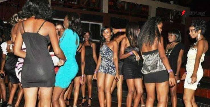 Students and Hookup Culture: Why Parents Should Check Daughters
